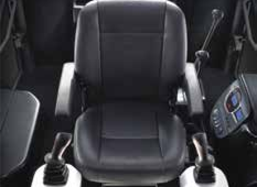 VX 90 4WD BACK HOE LOADER